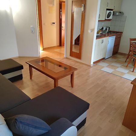 Garda Wellness Apartmanhaz Hévíz Екстериор снимка