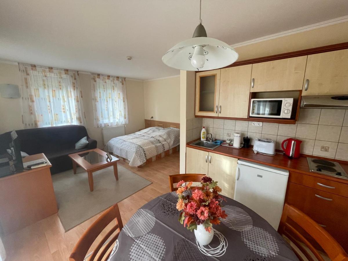 Garda Wellness Apartmanhaz Hévíz Екстериор снимка