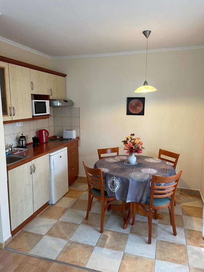 Garda Wellness Apartmanhaz Hévíz Екстериор снимка
