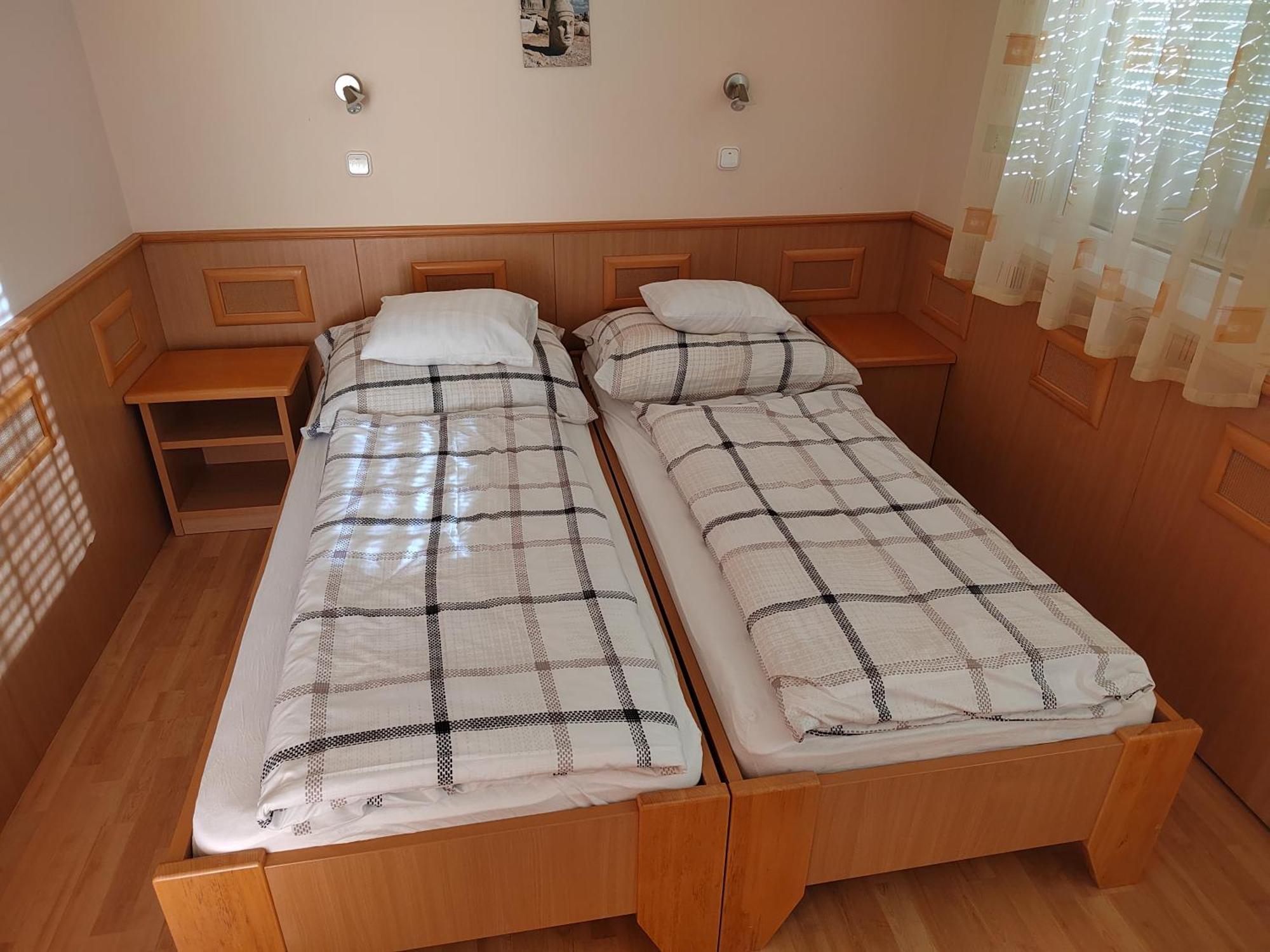 Garda Wellness Apartmanhaz Hévíz Екстериор снимка