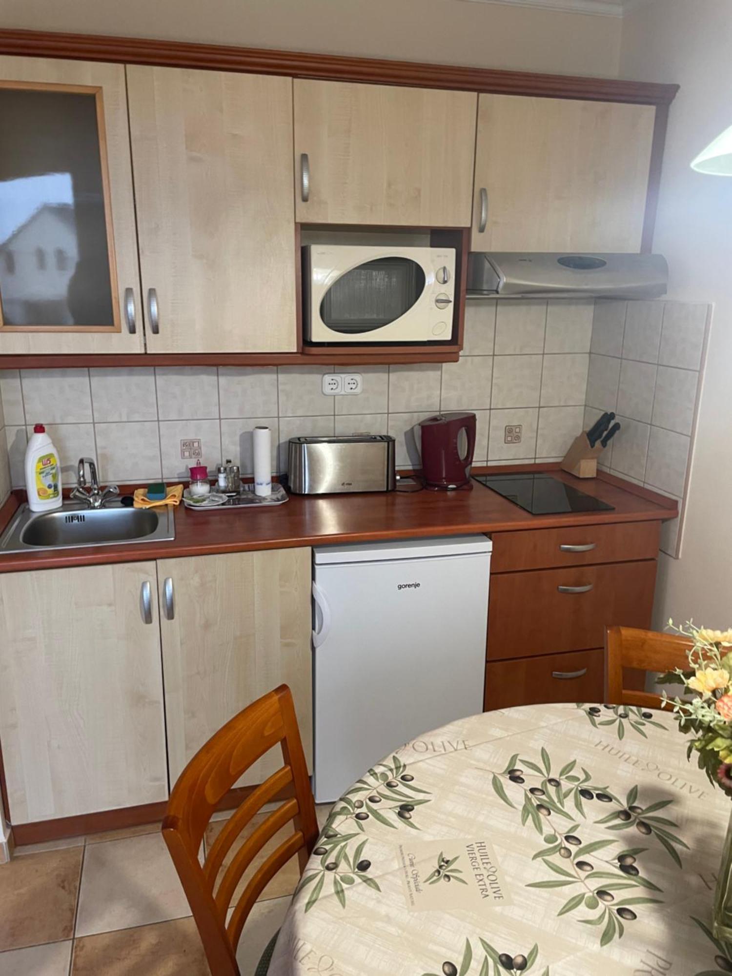 Garda Wellness Apartmanhaz Hévíz Стая снимка