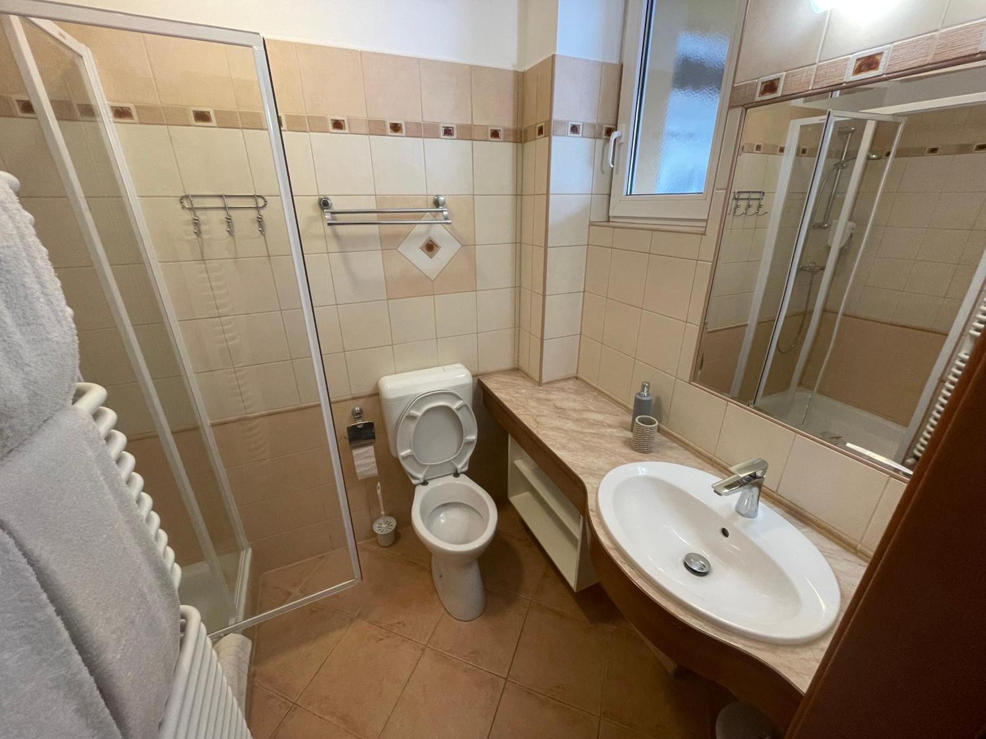 Garda Wellness Apartmanhaz Hévíz Стая снимка